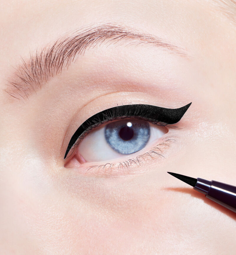 DIOR show ON STAGE eyeliner