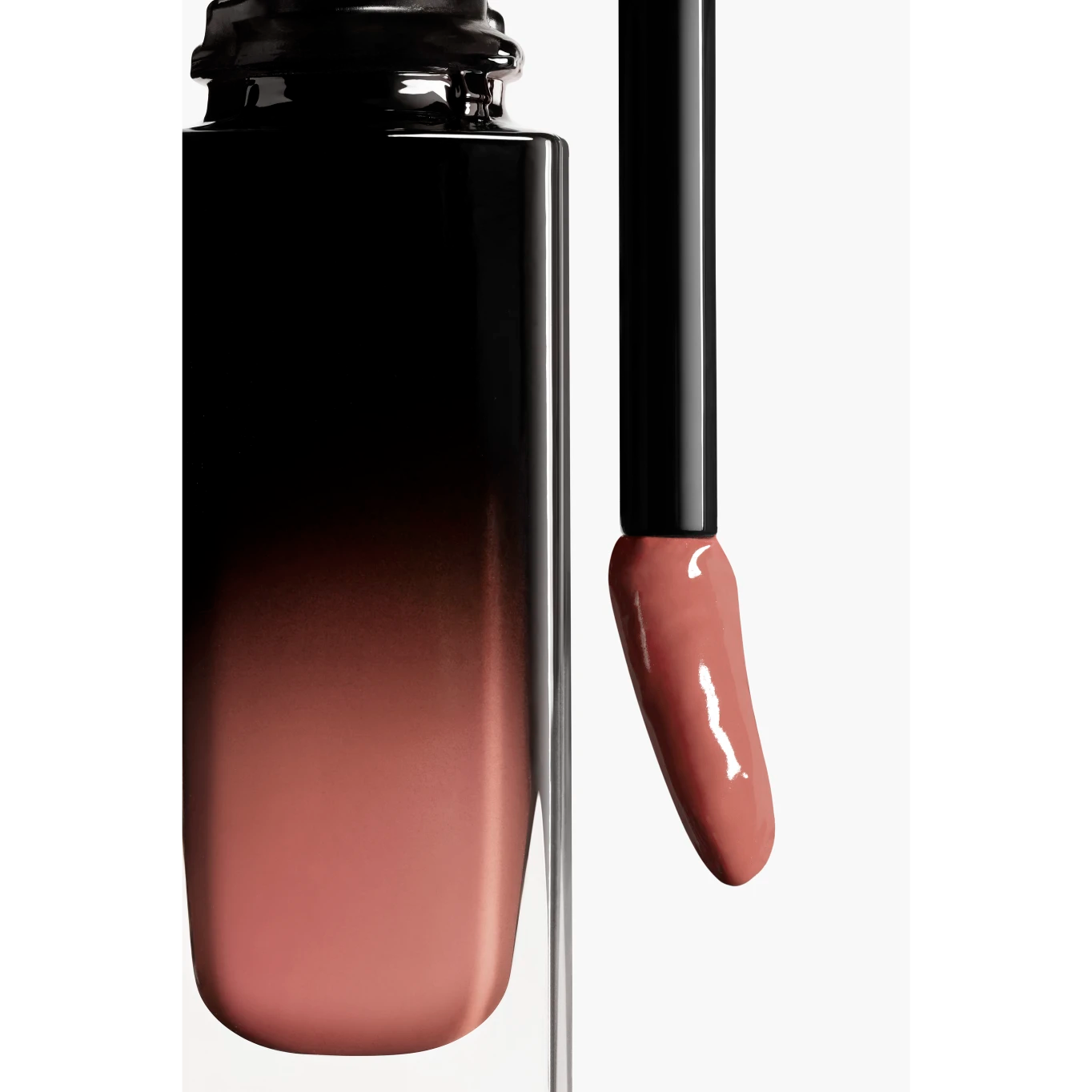 Chanel lip rouge allure laque