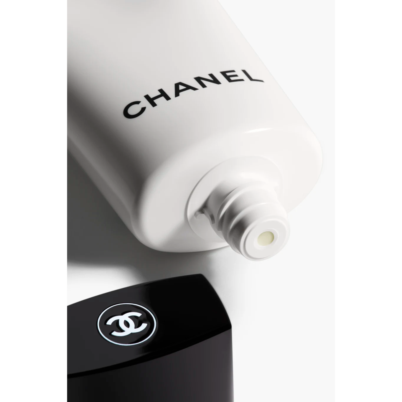 Chanel la mousse cleanser