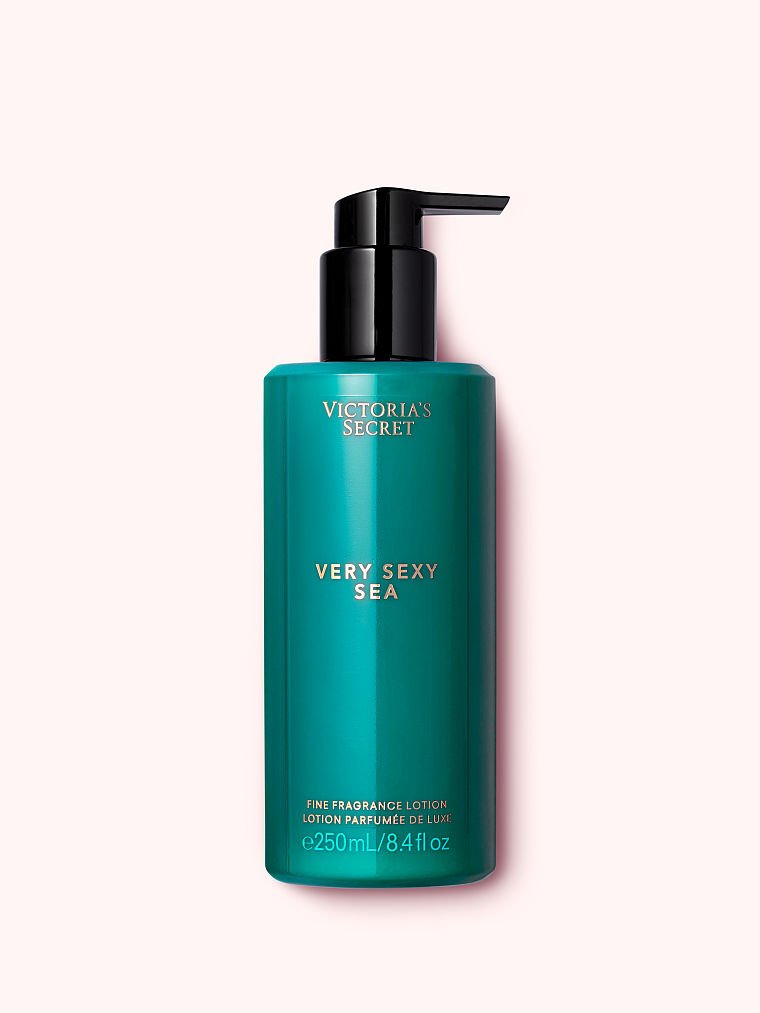 VS very sexy sea mist set